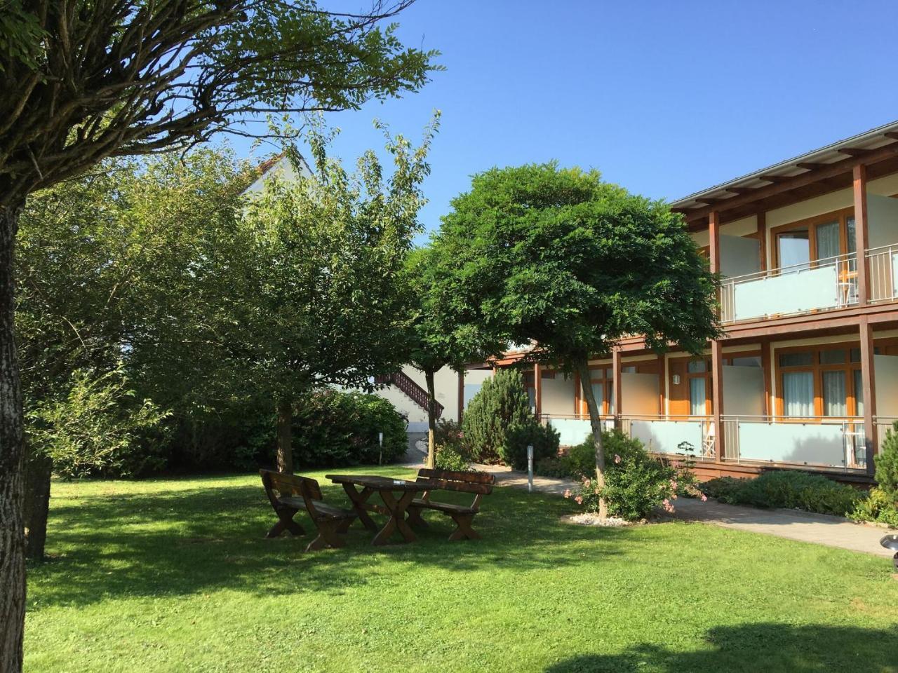 Hotel Locker & Legere Sankt Ruprecht an der Raab Exteriör bild